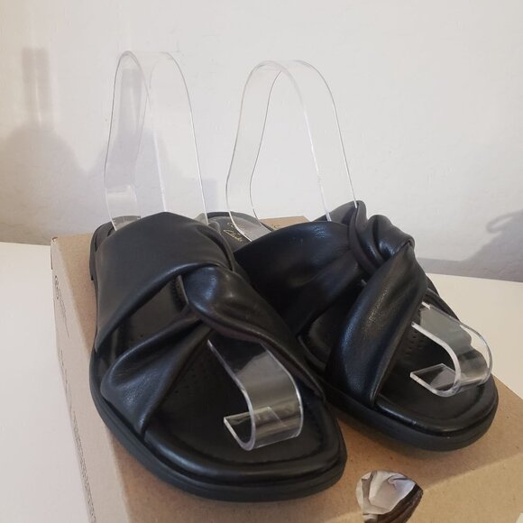 Clarks Women's Reyna Twist Flat Sandal size 7 New in Box - Picture 5 of 10